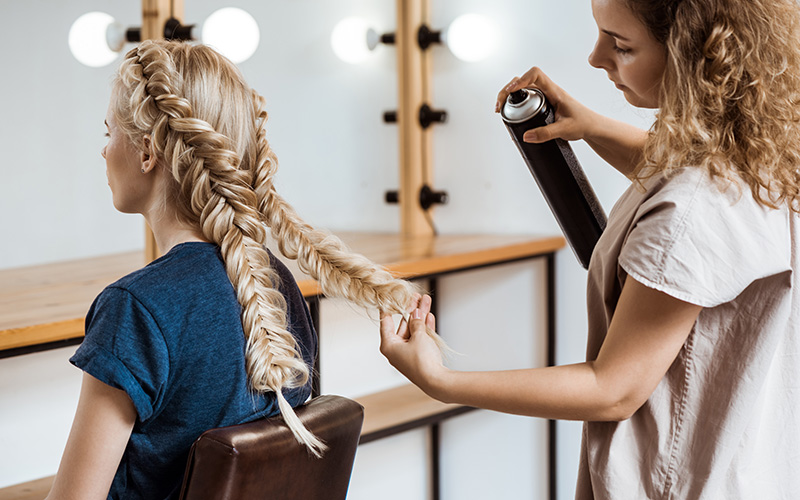 După finalizarea cursului vei pleca de la noi cu o diplomă de participare.



Pentru înscrieri la curs sau mai multe detalii nu ezitați să ne contactați!

Program Flexibil

Durată curs: 2 zile

Prețul cursului: 1100 lei

Str. Unirii nr. 72 AMELIE’STUDIO (În spate la Eurostil)
Telefon: 0728 625 567